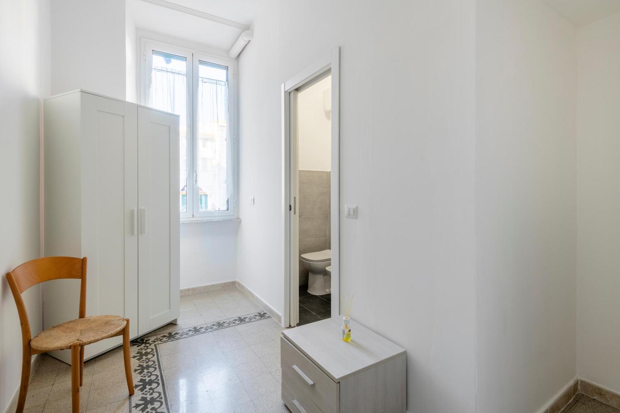 Elegant 3 Bedroom San Pietro Station 200 Mt Apartamento *
